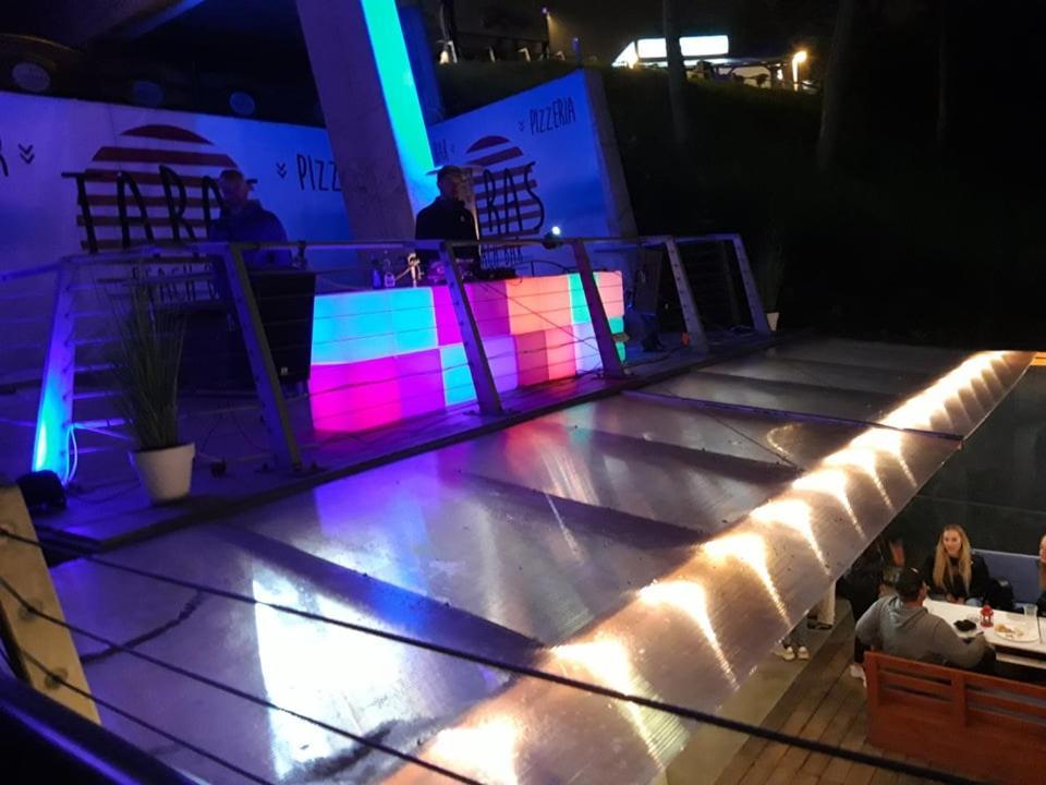 Aparthotel Rewal Bagian luar foto