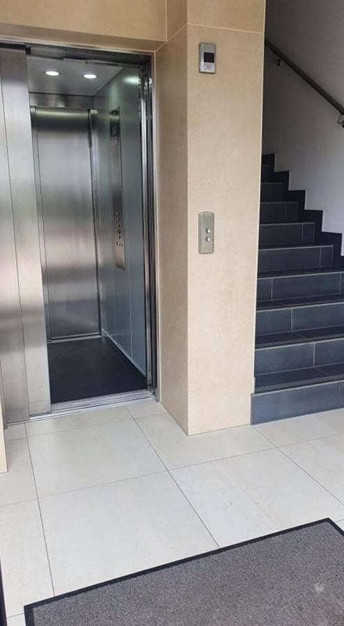 Aparthotel Rewal Bagian luar foto